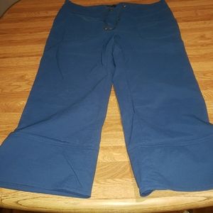 Women's Capris